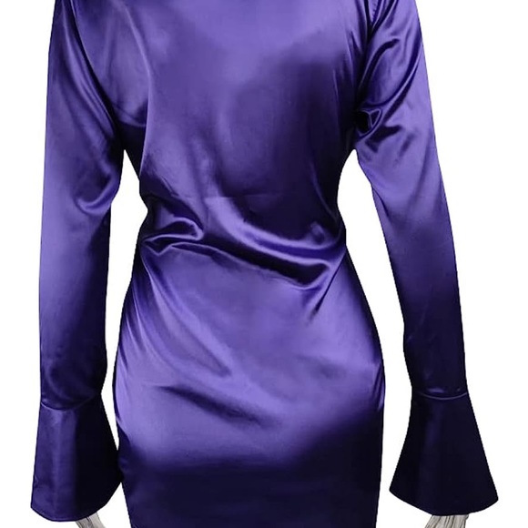 Women’s purple long sleeve, v neck, bodycon, satin wrap mini dress- never worn - Picture 6 of 12